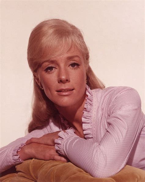 Inger Stevens, Actress, Is Dead; Star of TV ‘Farmers Daughter’